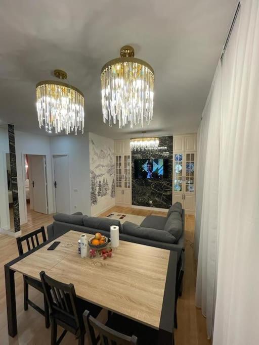 Confortable, Au Centre-Ville Saint-Claude Εξωτερικό φωτογραφία